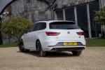Seat Leon ST Cupra 300 2017 года (UK)